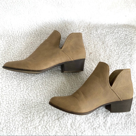 Women's Madden Girl Haven faux perforated leather ankle boots - Picture 2 of 6